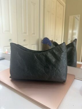 Prada Re-Edition 2005 Nylon purse insert